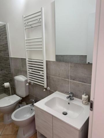 Guest House La Casaccia Φιουμιτσίνο Εξωτερικό φωτογραφία
