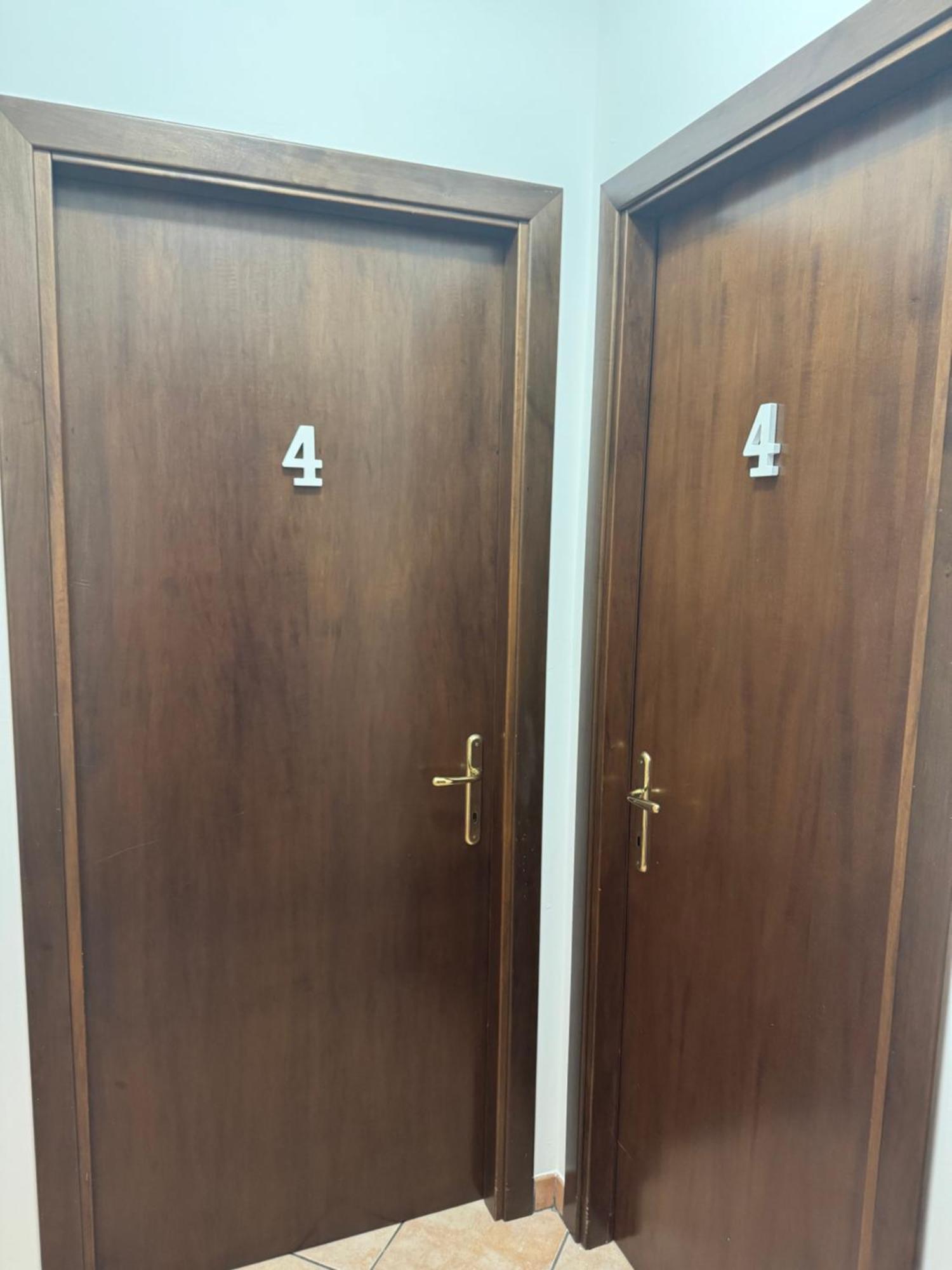 Guest House La Casaccia Φιουμιτσίνο Εξωτερικό φωτογραφία